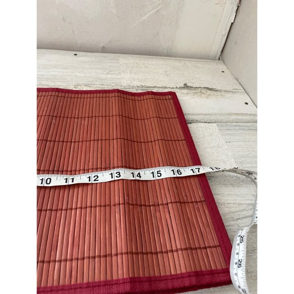 Set of four red rattan/bamboo look placemats - Picture 4 of 5